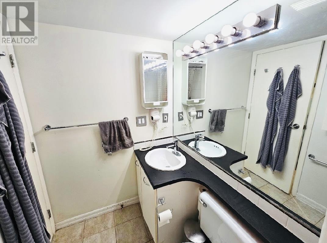 Photo 12 of 909 1331 W Georgia Street, Vancouver BC