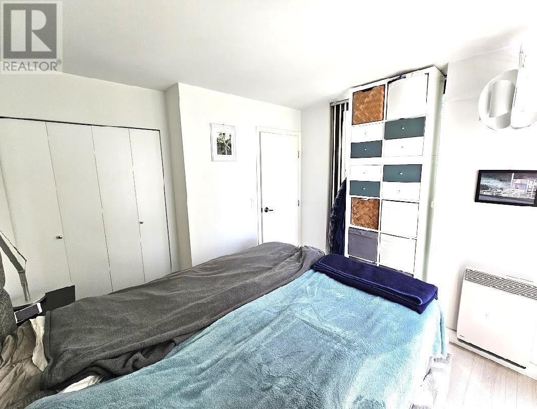 Photo 8 of 909 1331 W Georgia Street, Vancouver BC