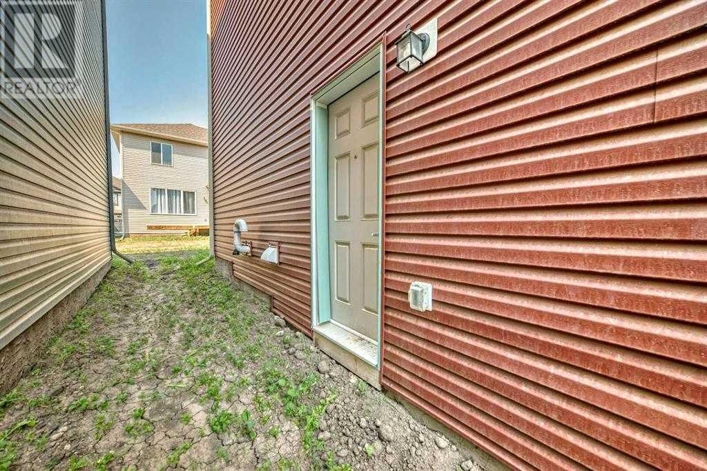 Single Family House for Sale in  carringwood Grove NW Carrington Calgary 