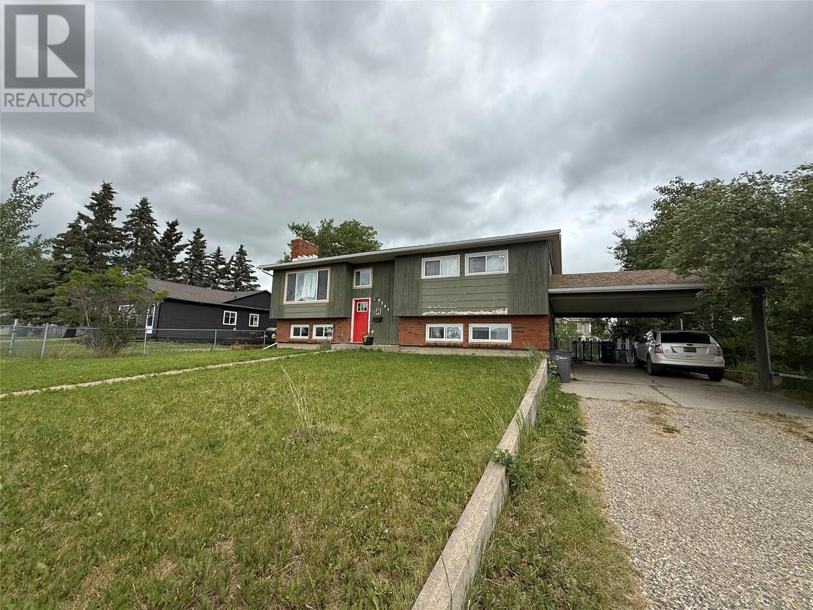9304 9 Street, Dawson Creek