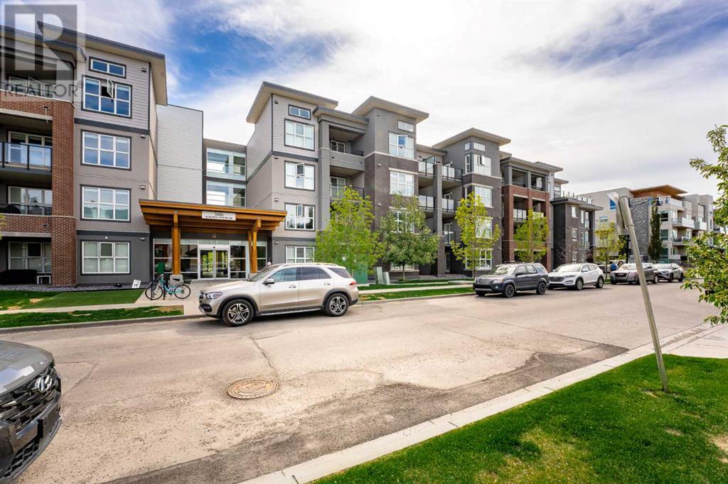 Single Family House for Sale in   Burma Star Road SW Currie Barracks Calgary 