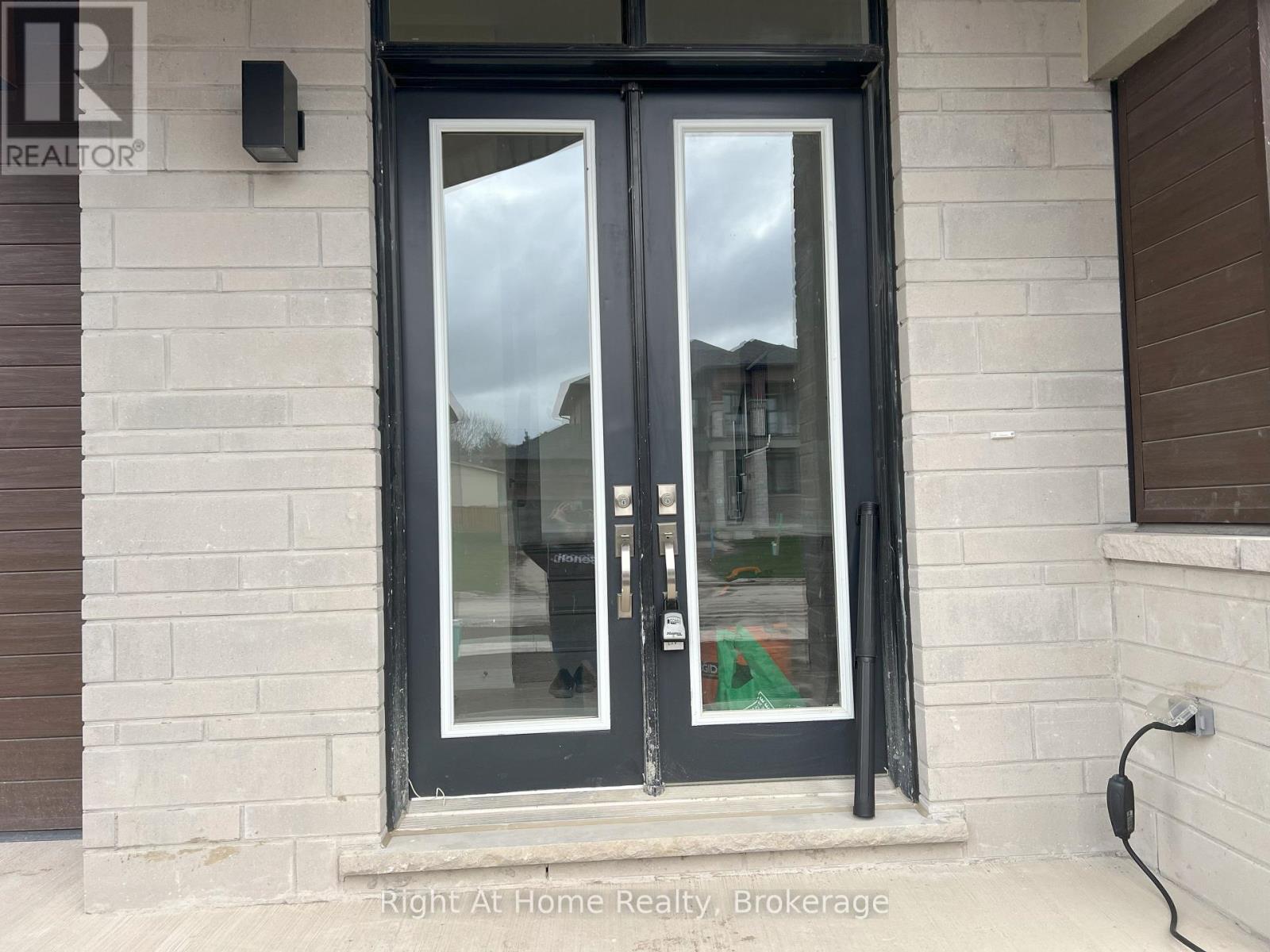 Photo 22 of 3188 Searidge Street, Severn ON