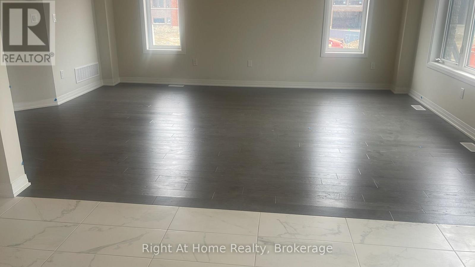 Photo 25 of 3188 Searidge Street, Severn ON