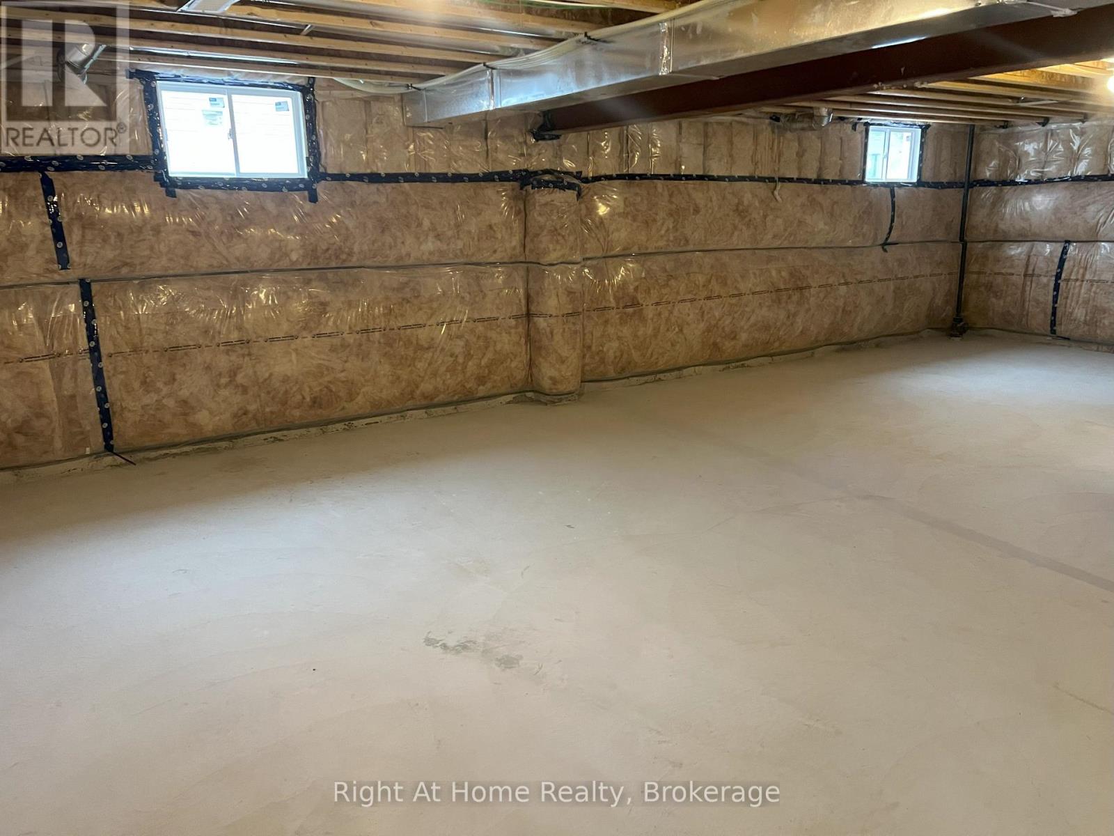 Photo 18 of 3188 Searidge Street, Severn ON