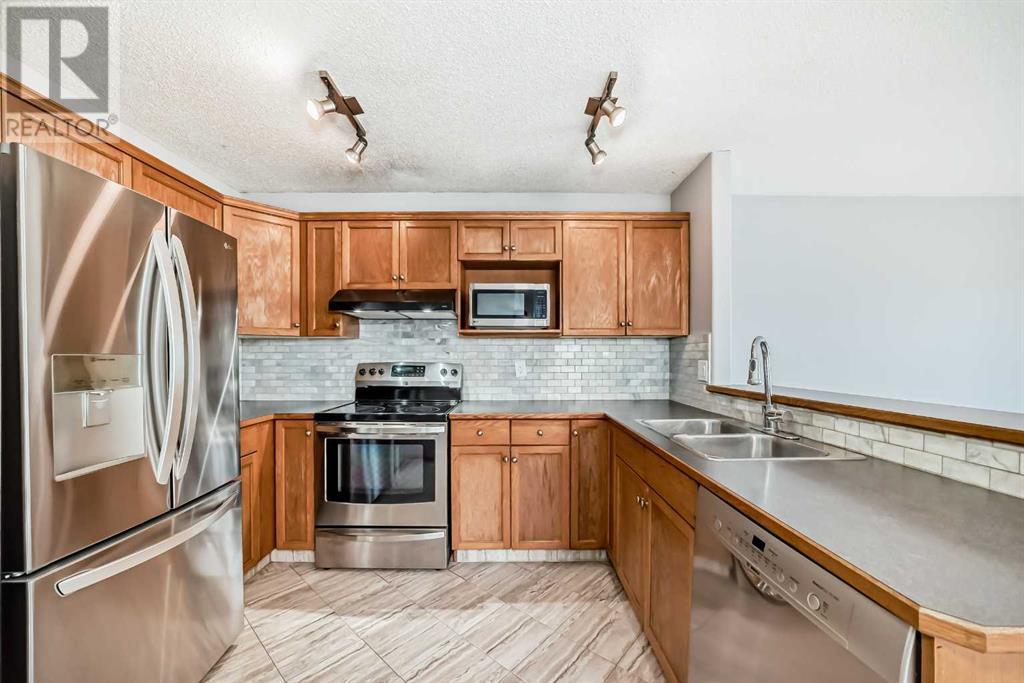 Single Family House 4 Level for Sale in  Taradale Drive NE Taradale Calgary 
