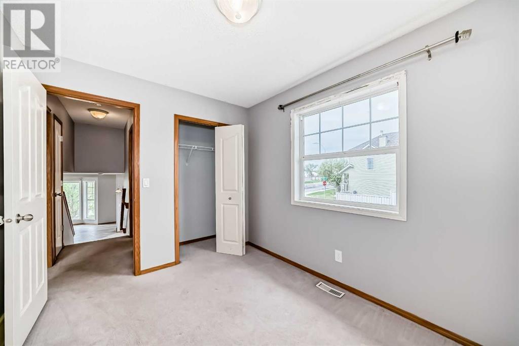 Single Family House 4 Level for Sale in  Taradale Drive NE Taradale Calgary 