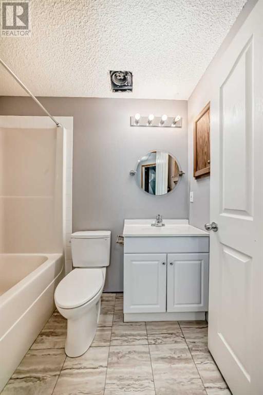 Single Family House 4 Level for Sale in  Taradale Drive NE Taradale Calgary 