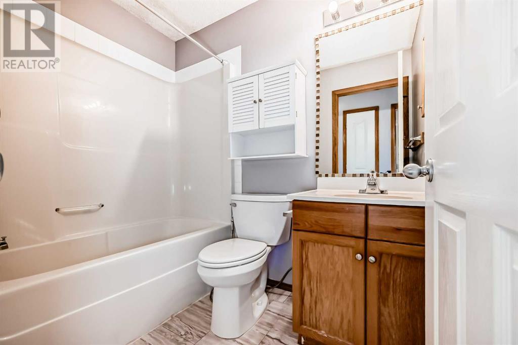 Single Family House 4 Level for Sale in  Taradale Drive NE Taradale Calgary 