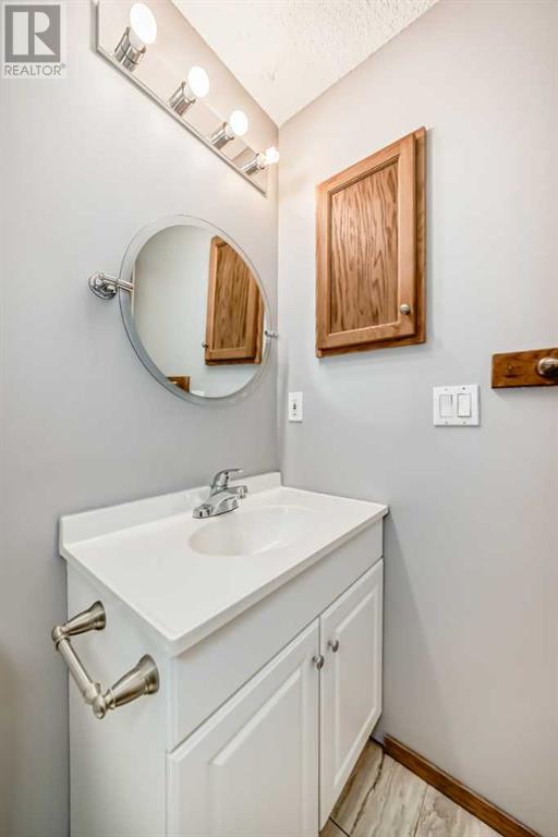 Single Family House 4 Level for Sale in  Taradale Drive NE Taradale Calgary 
