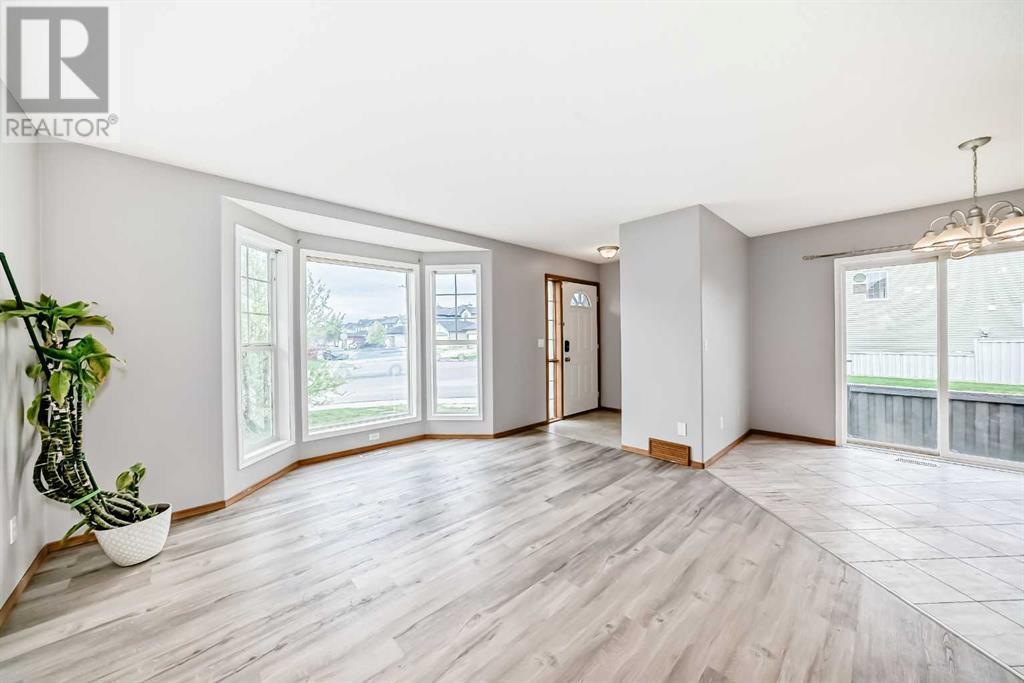 Single Family House 4 Level for Sale in  Taradale Drive NE Taradale Calgary 