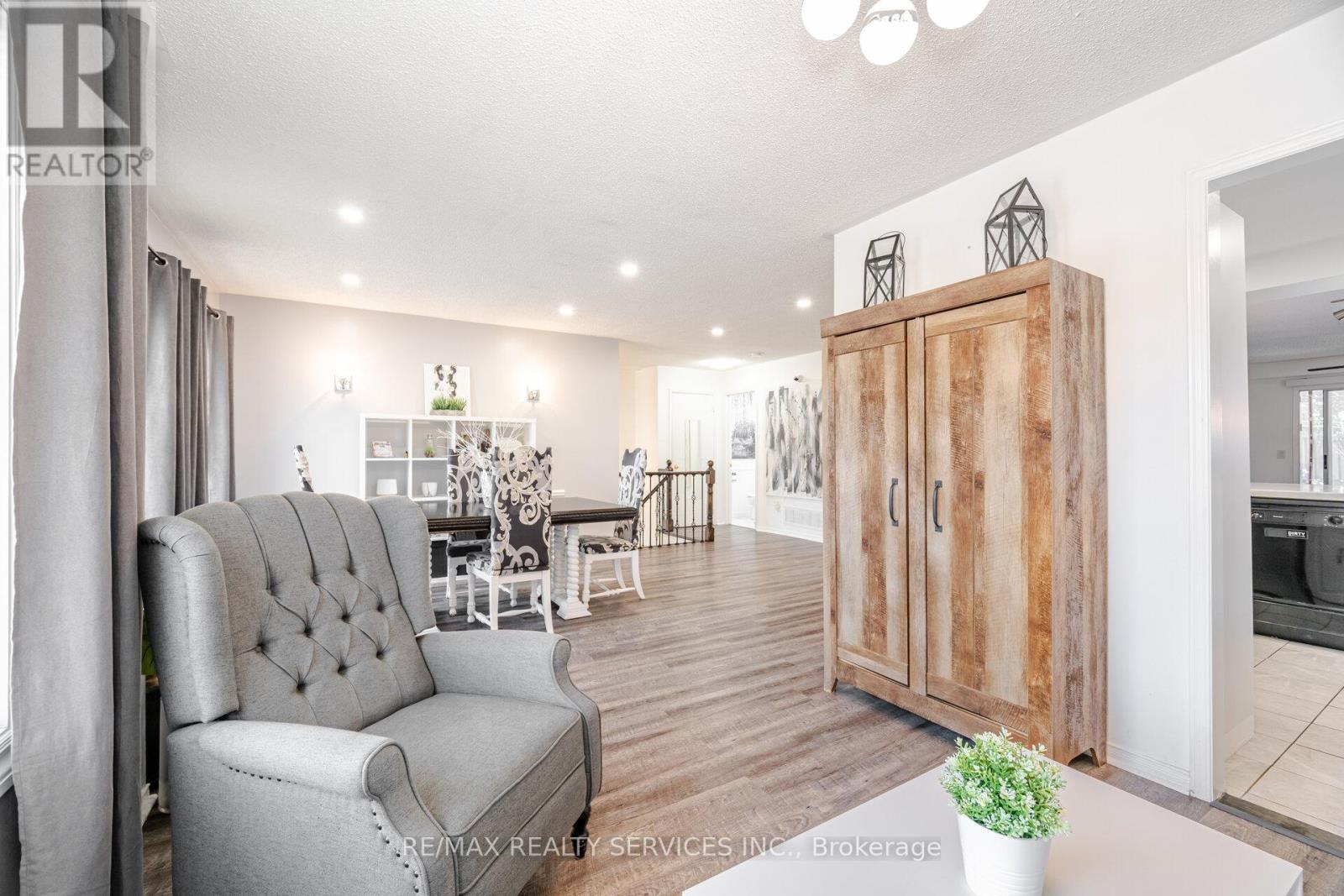 Single Family House for Sale in  NUFFIELD STREET Brampton (Westgate) 