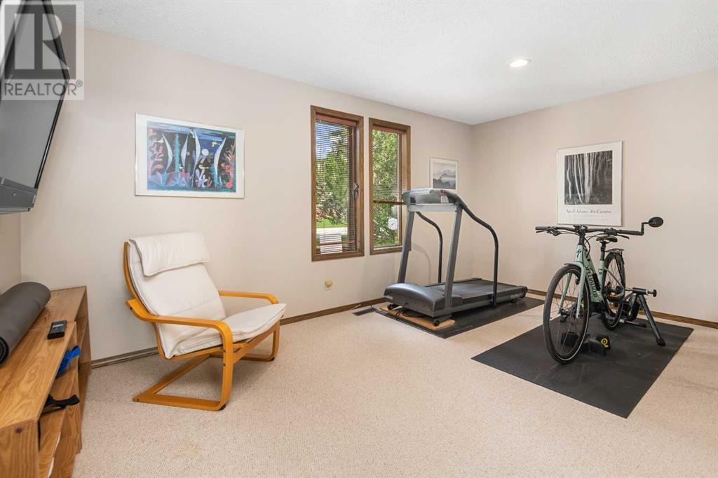 Single Family House for Sale in  Edgepark Rise NW Edgemont Calgary 
