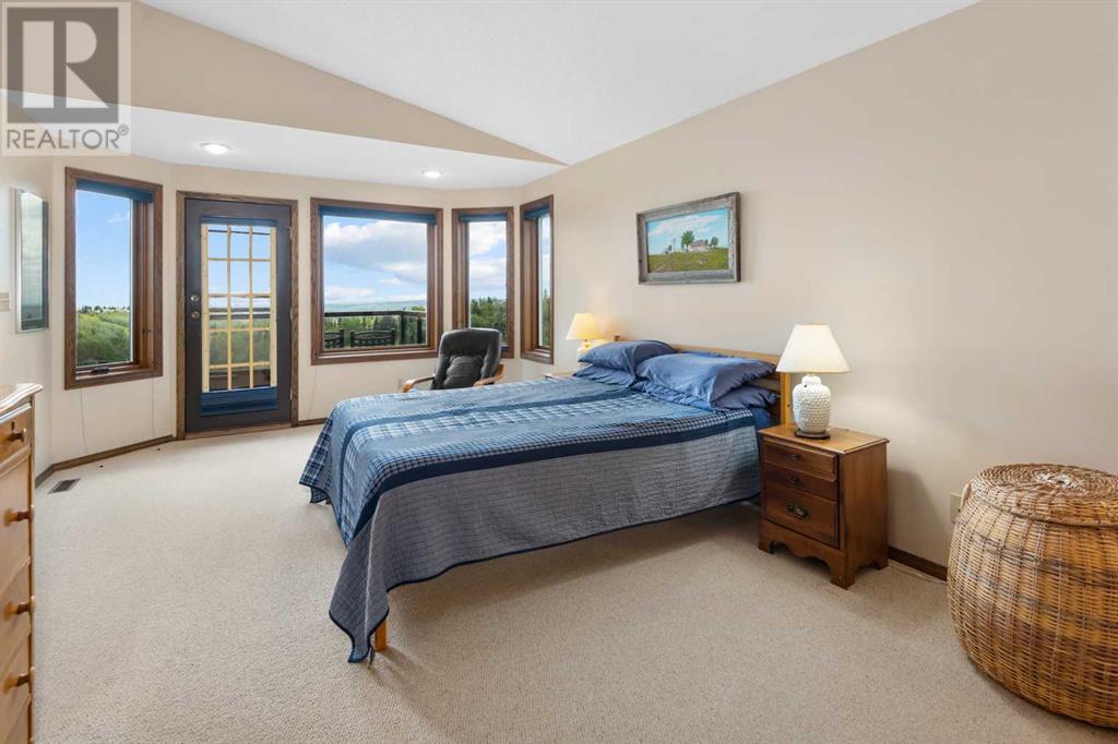Single Family House for Sale in  Edgepark Rise NW Edgemont Calgary 