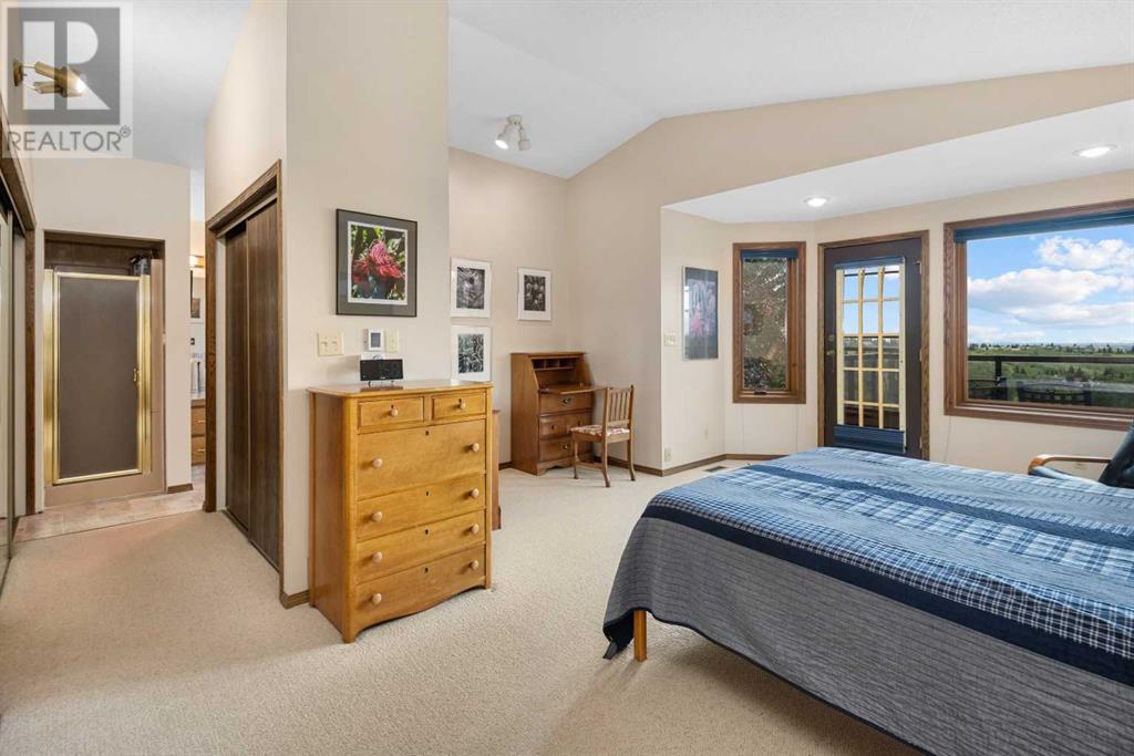 Single Family House for Sale in  Edgepark Rise NW Edgemont Calgary 