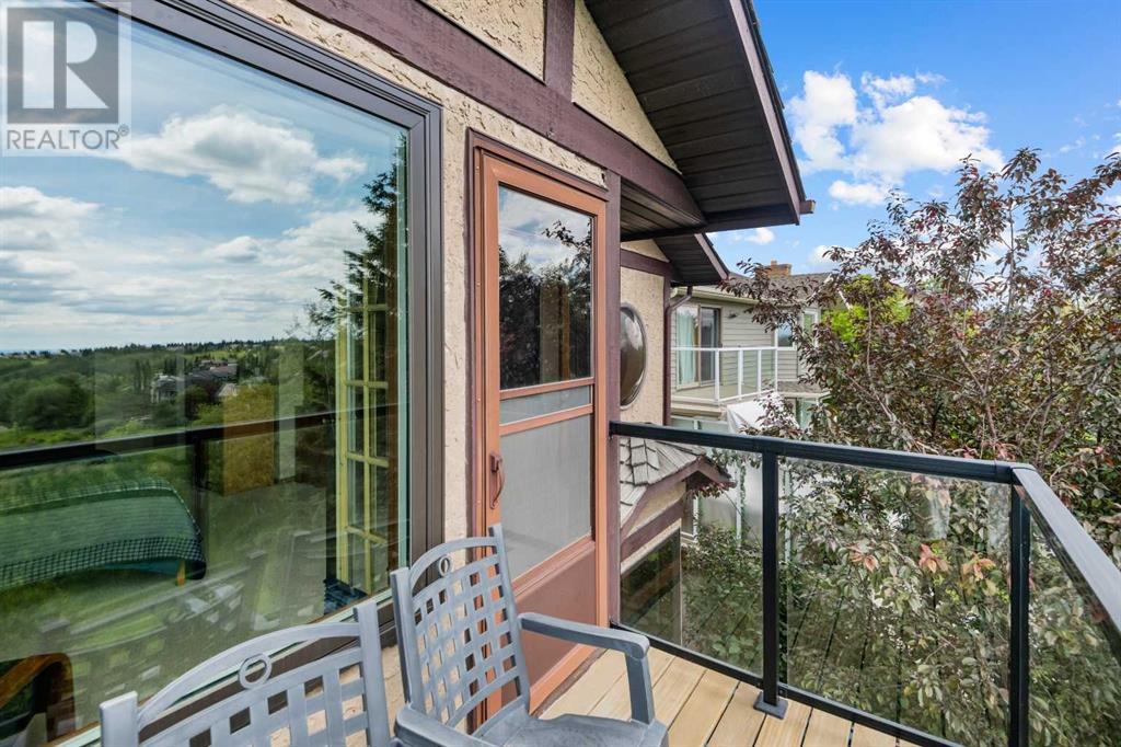 Single Family House for Sale in  Edgepark Rise NW Edgemont Calgary 