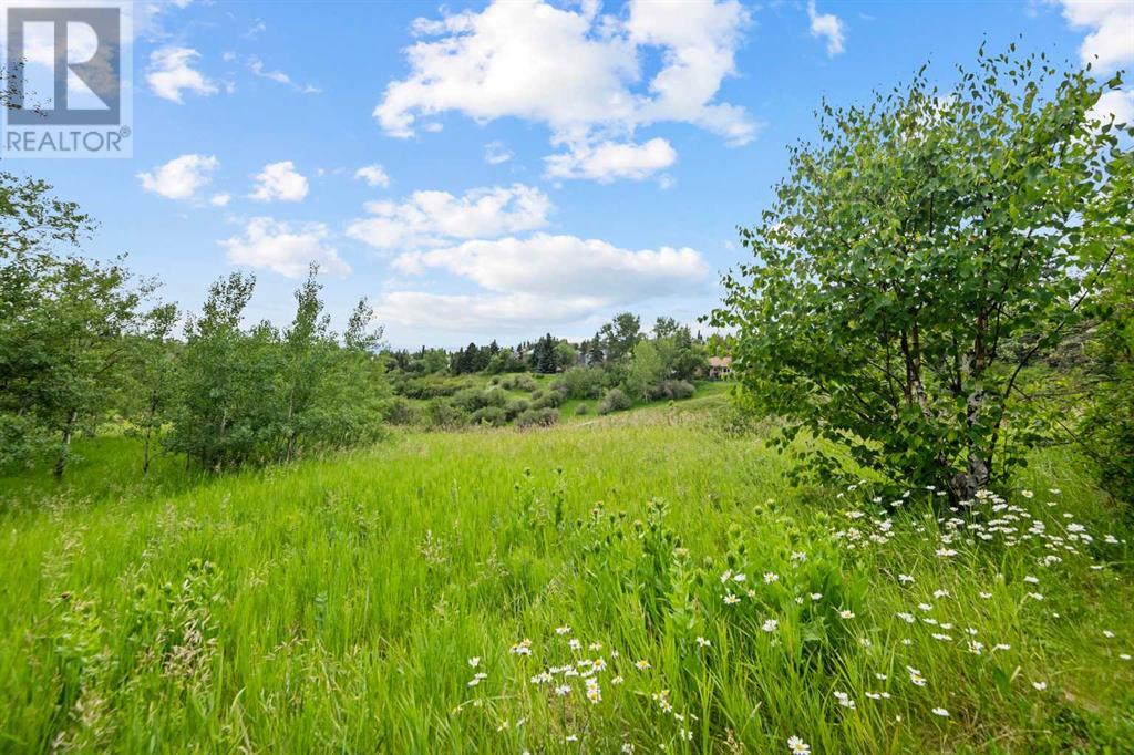Single Family House for Sale in  Edgepark Rise NW Edgemont Calgary 