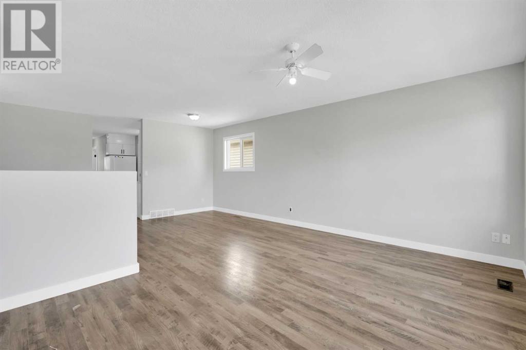 Single Family House Bi-level for Sale in  Taravista Drive NE Taradale Calgary 