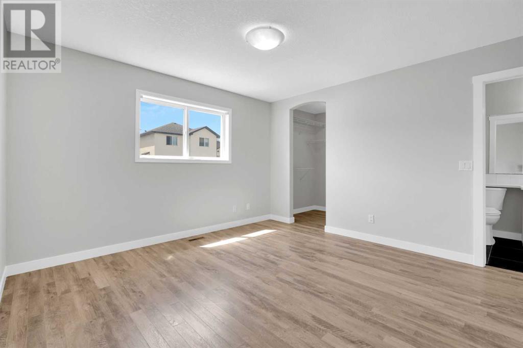 Single Family House Bi-level for Sale in  Taravista Drive NE Taradale Calgary 