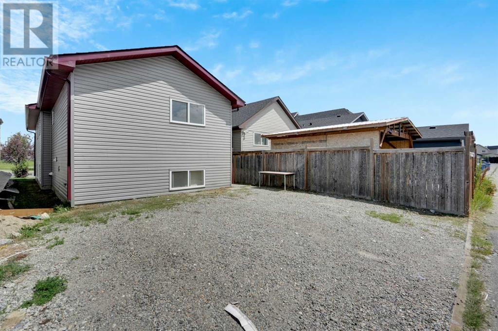 Single Family House Bi-level for Sale in  Taravista Drive NE Taradale Calgary 