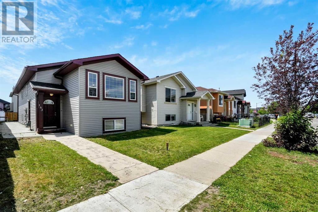 Single Family House Bi-level for Sale in  Taravista Drive NE Taradale Calgary 