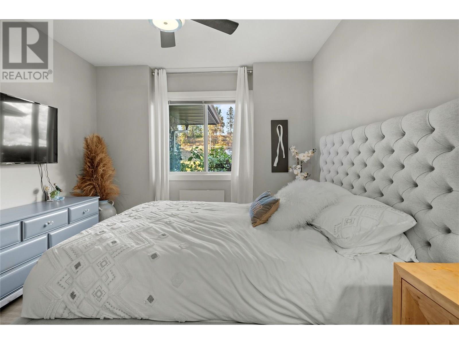 110 1962 Enterprise Way, Kelowna