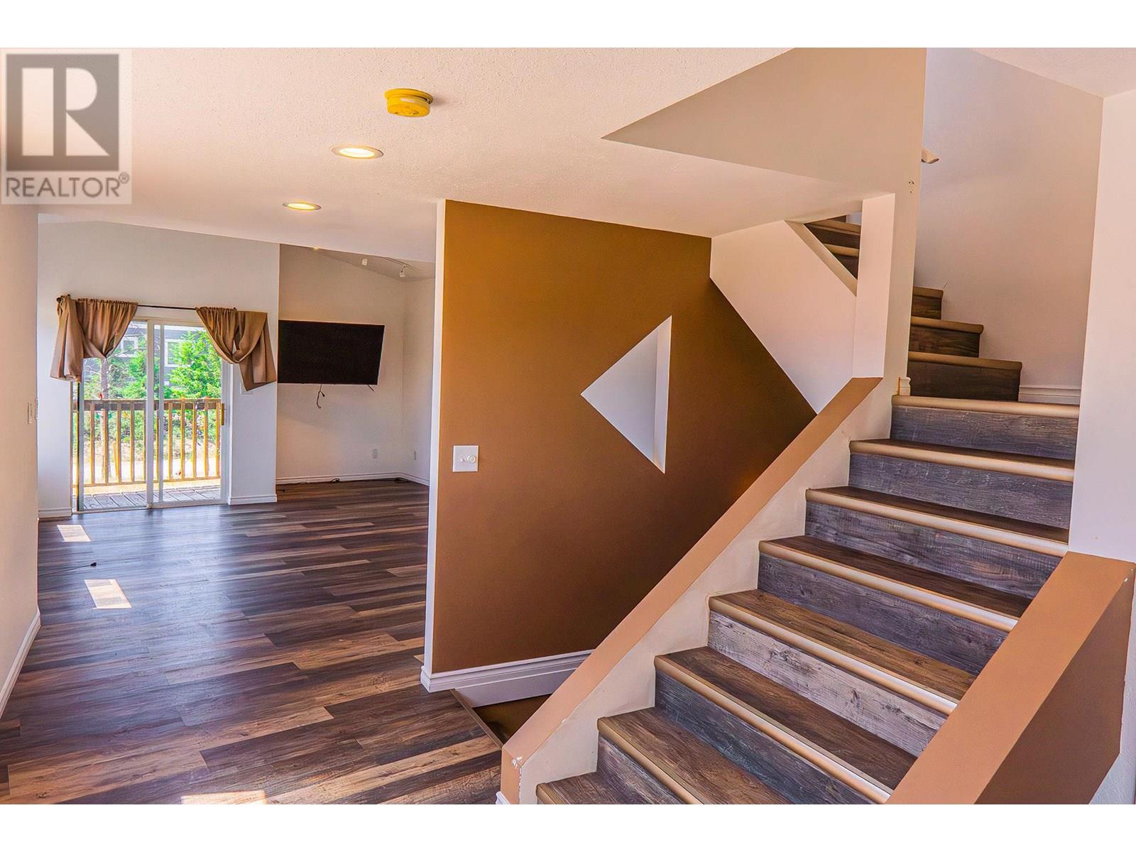 496 Mountain Drive, Vernon