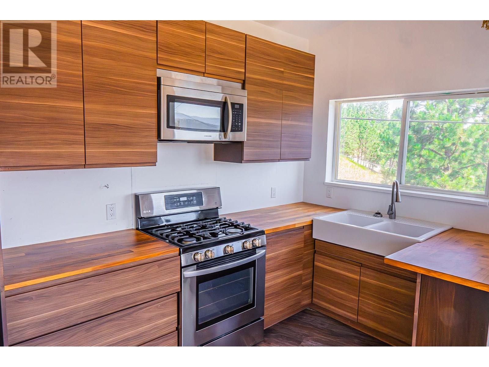 496 Mountain Drive, Vernon