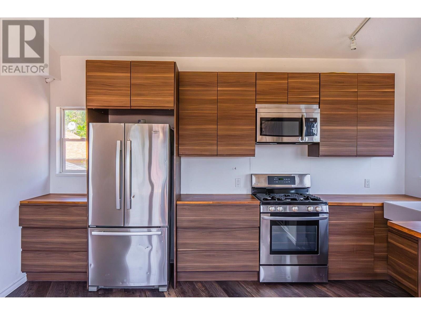 496 Mountain Drive, Vernon