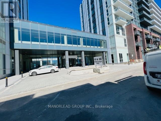 Photo 15 of 912 38 Honeycrisp Crescent, Vaughan ON