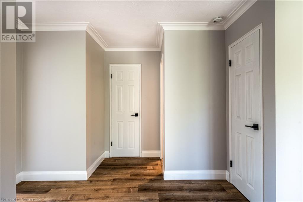 Photo 14 of 2052 Courtland Drive Unit 403, Burlington ON