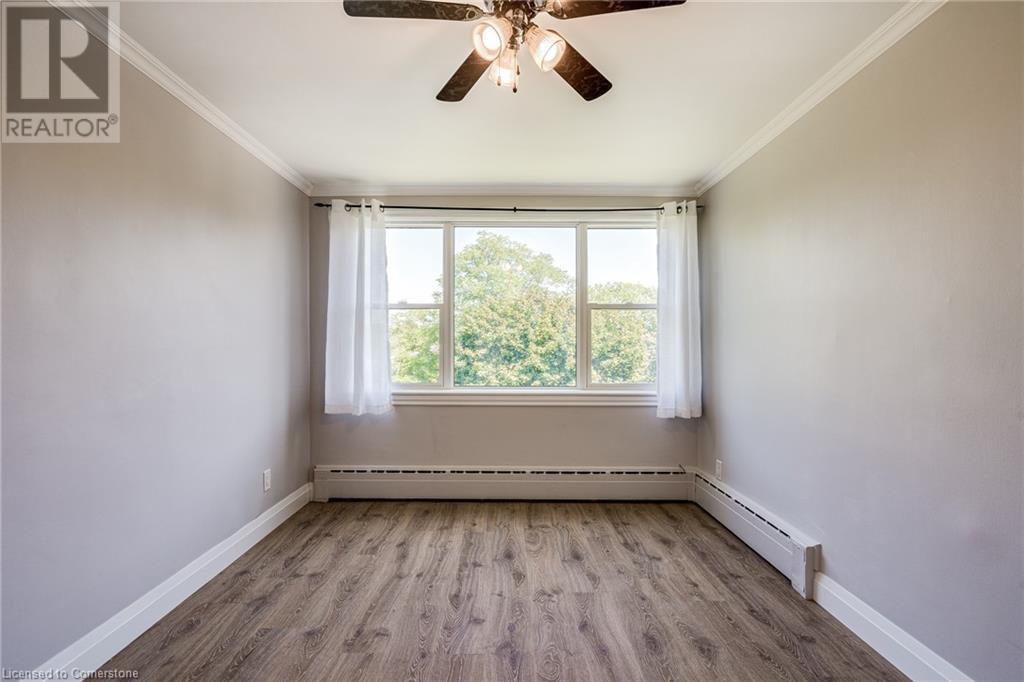 Photo 19 of 2052 Courtland Drive Unit 403, Burlington ON