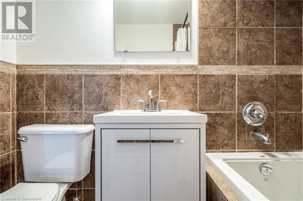 Photo 22 of 2052 Courtland Drive Unit 403, Burlington ON