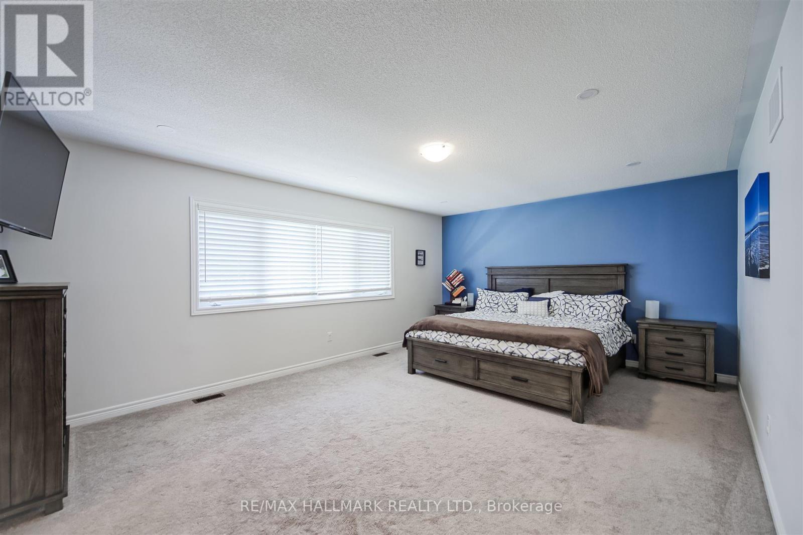 Photo 41 of 195 Danny Wheeler Boulevard, Georgina ON