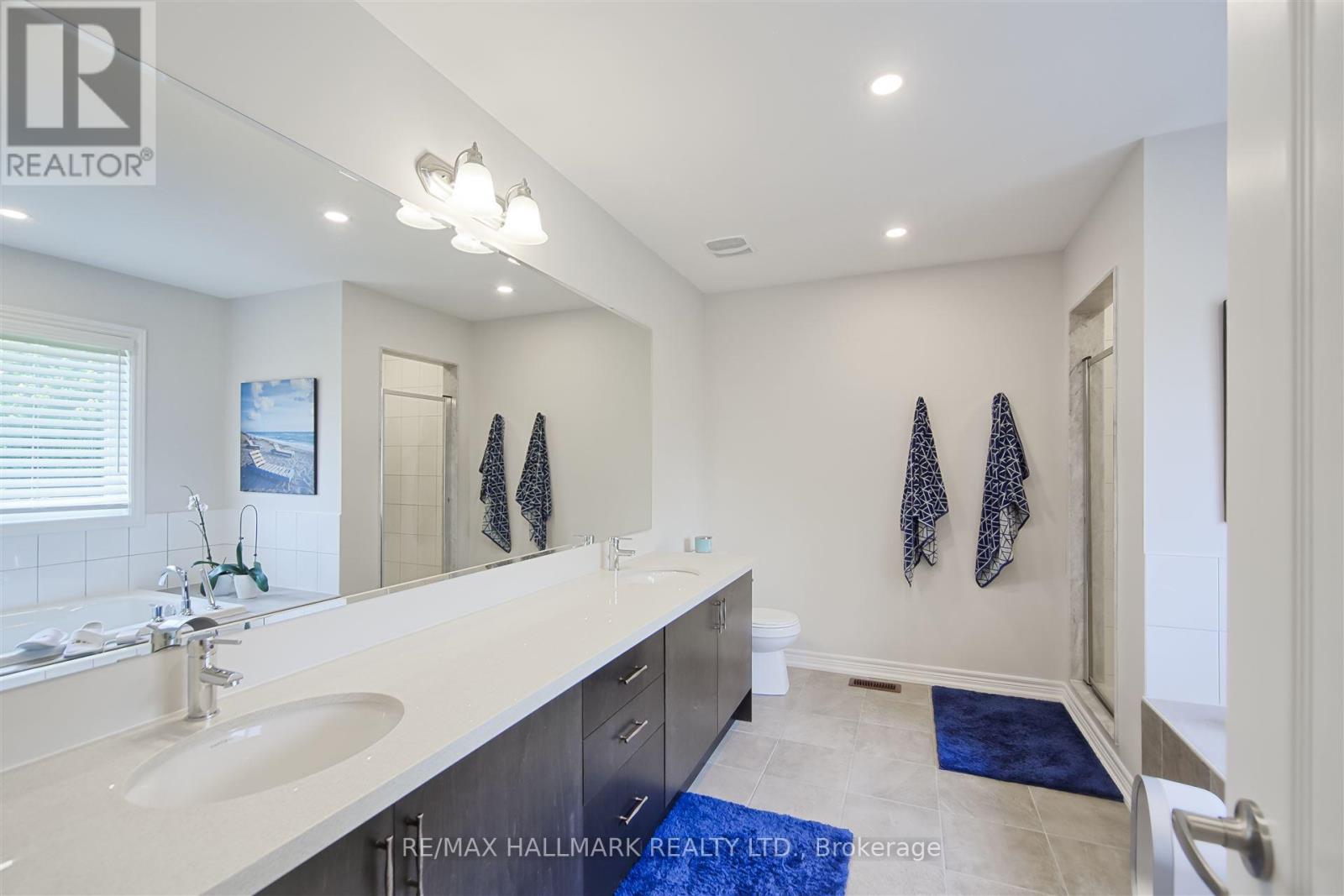 Photo 1 of 195 Danny Wheeler Boulevard, Georgina ON