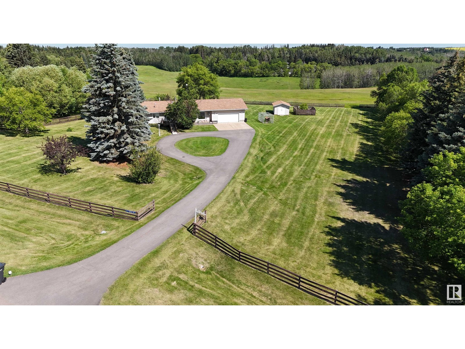 Photo 50 of 61 24213 Twp Road 554, Rural Sturgeon County AB