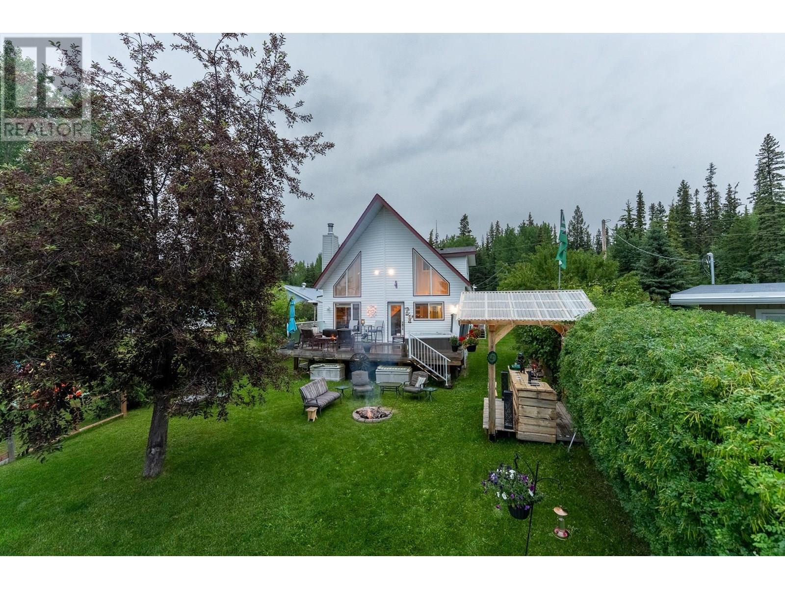 Photo 10 of 50465 Lakes Road, Cluculz Lake BC