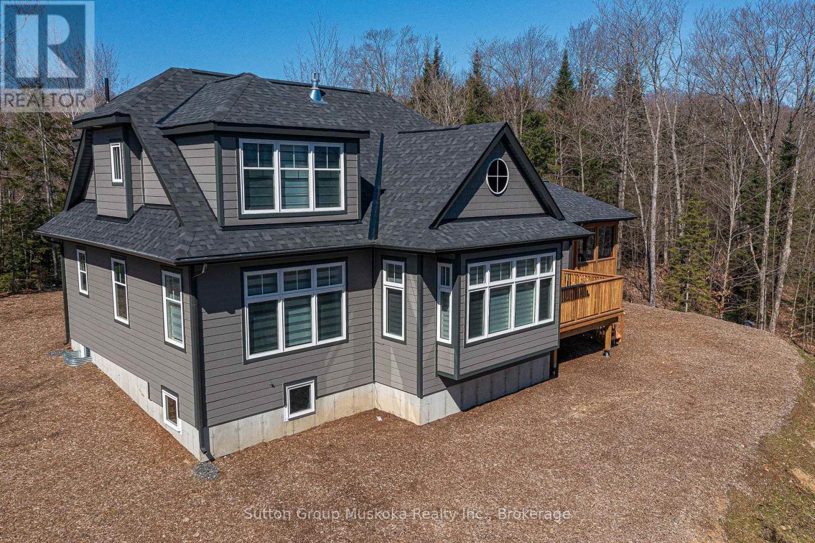 Photo 1 of 23 1020 Ridgeline Drive, Lake Of Bays ON
