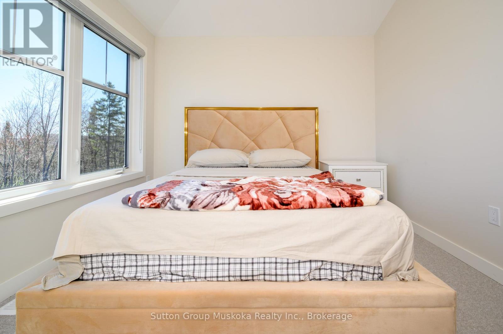Photo 19 of 23 1020 Ridgeline Drive, Lake Of Bays ON