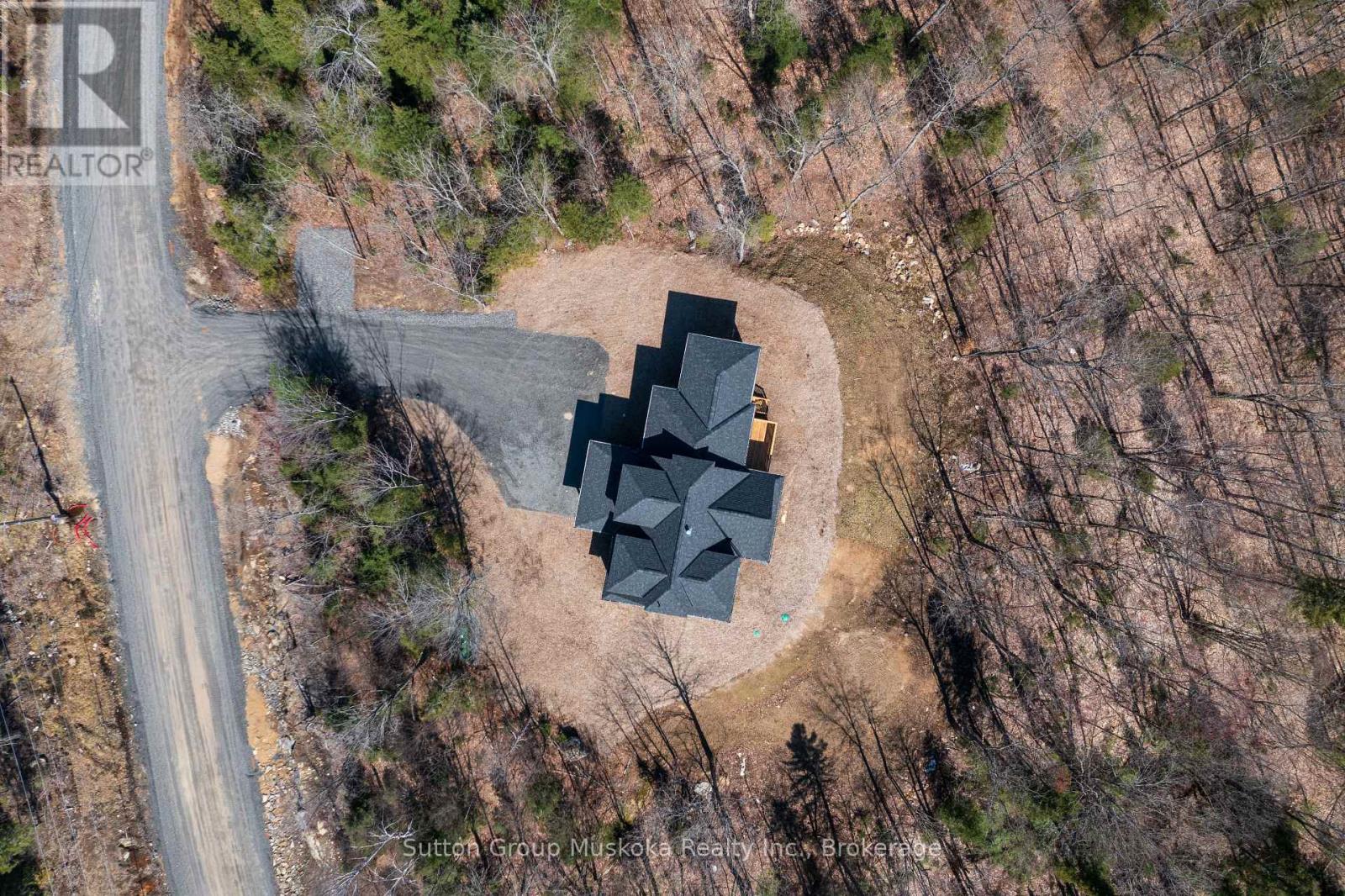 Photo 3 of 23 1020 Ridgeline Drive, Lake Of Bays ON