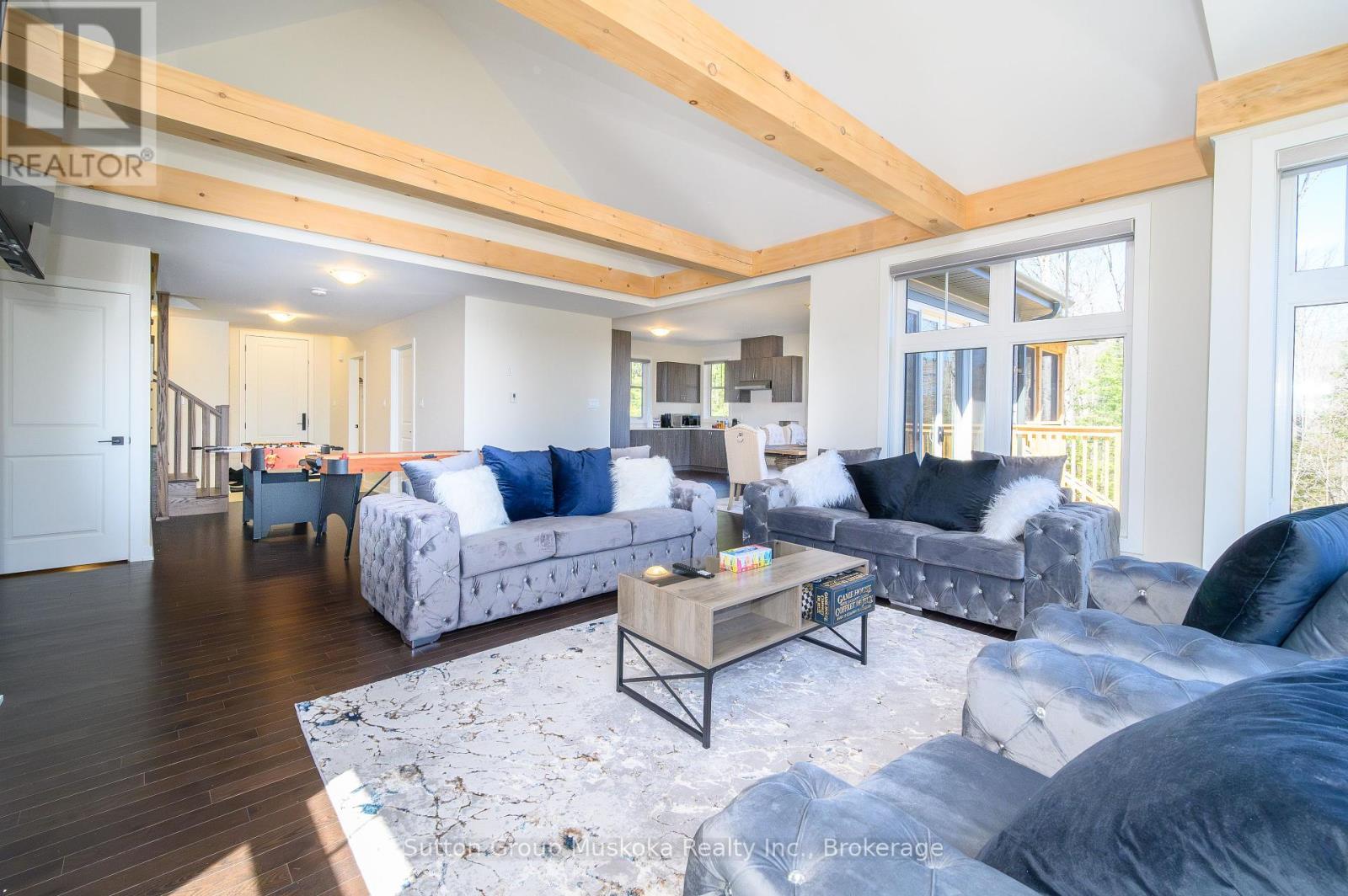 Photo 5 of 23 1020 Ridgeline Drive, Lake Of Bays ON