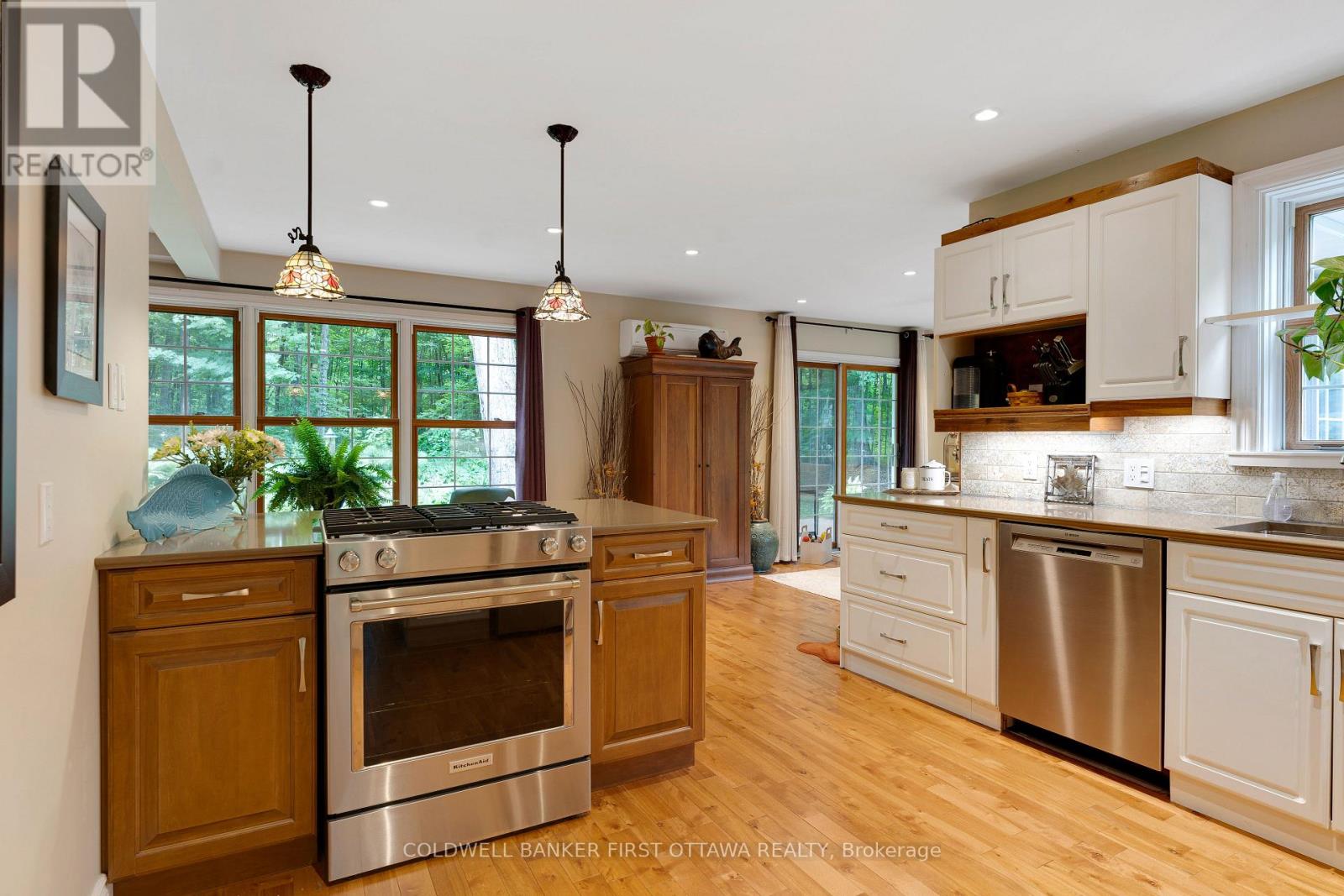 Photo 2 of 99 Old Kingston Road, Rideau Lakes ON