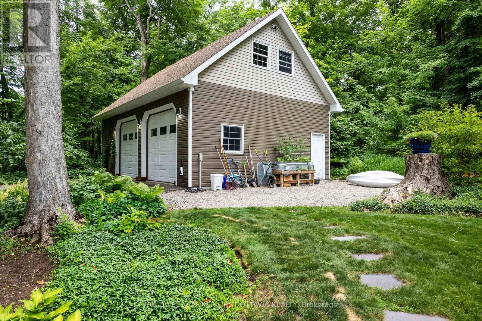 Photo 36 of 99 Old Kingston Road, Rideau Lakes ON
