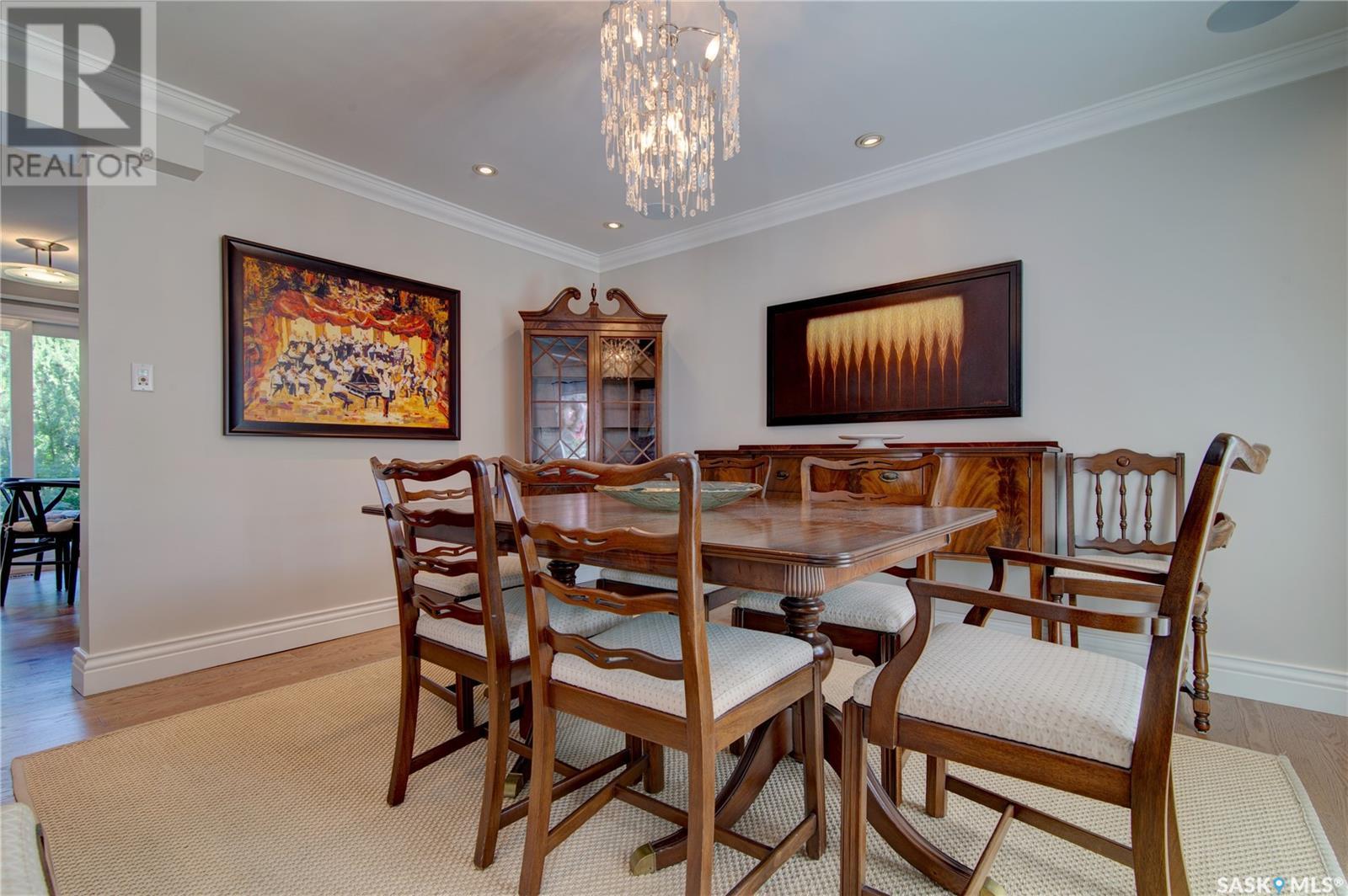 Single Family House 2 Level for Sale in  LOWRY PLACE Regina 