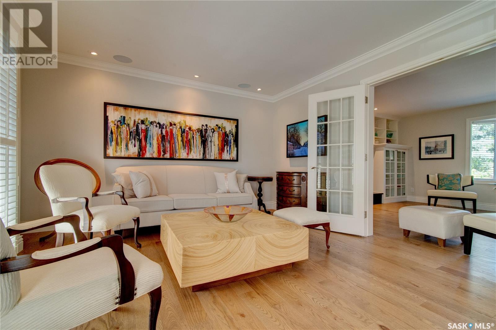 Single Family House 2 Level for Sale in  LOWRY PLACE Regina 