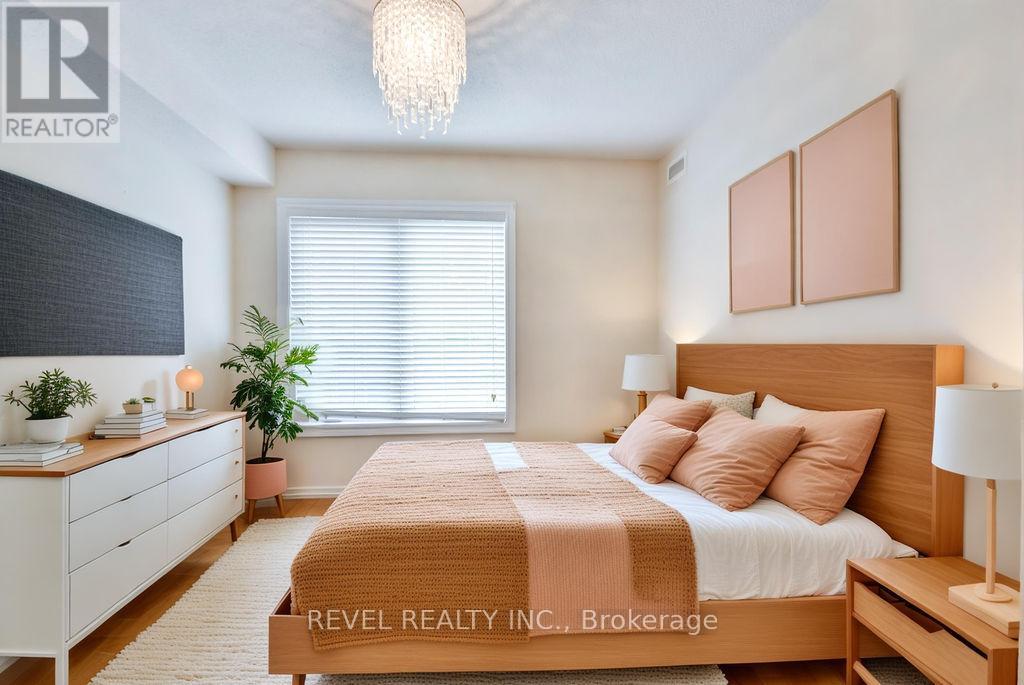 Photo 5 of 14 39 Coulter Street, Barrie ON