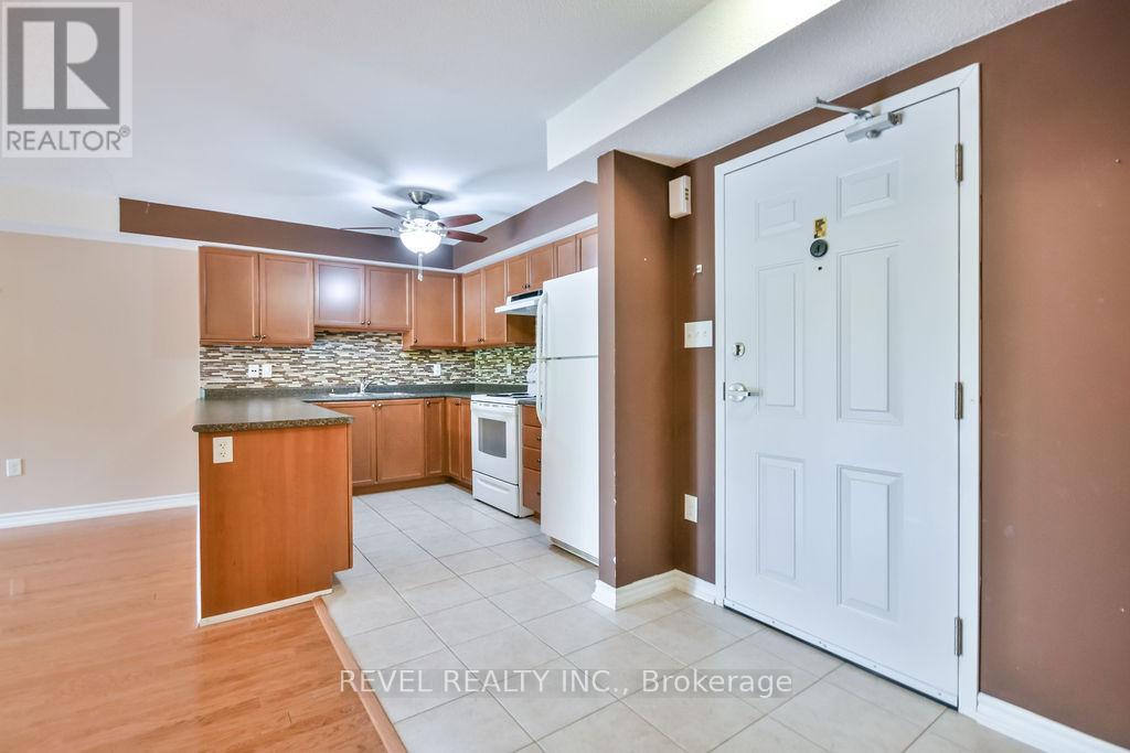 Photo 27 of 14 39 Coulter Street, Barrie ON