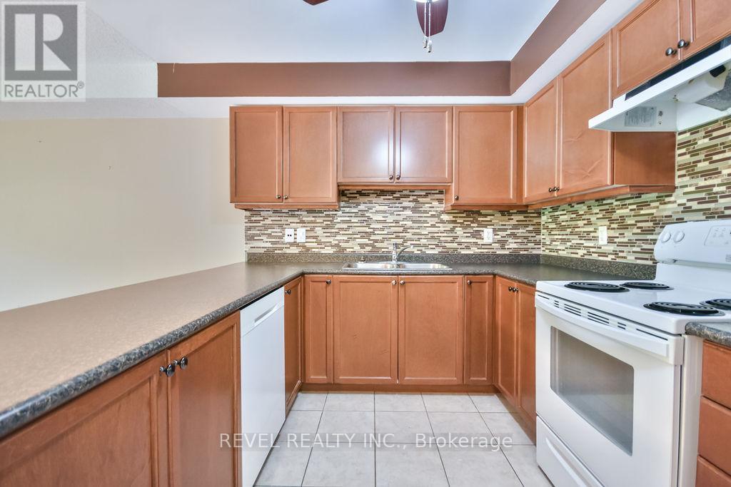 Photo 22 of 14 39 Coulter Street, Barrie ON