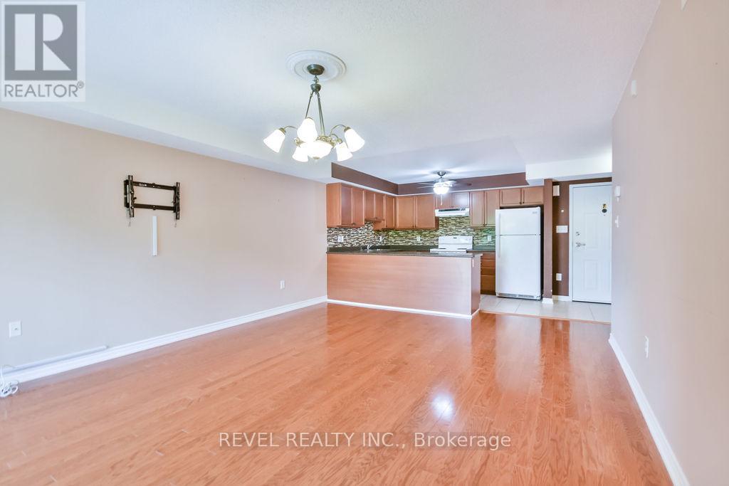 Photo 16 of 14 39 Coulter Street, Barrie ON