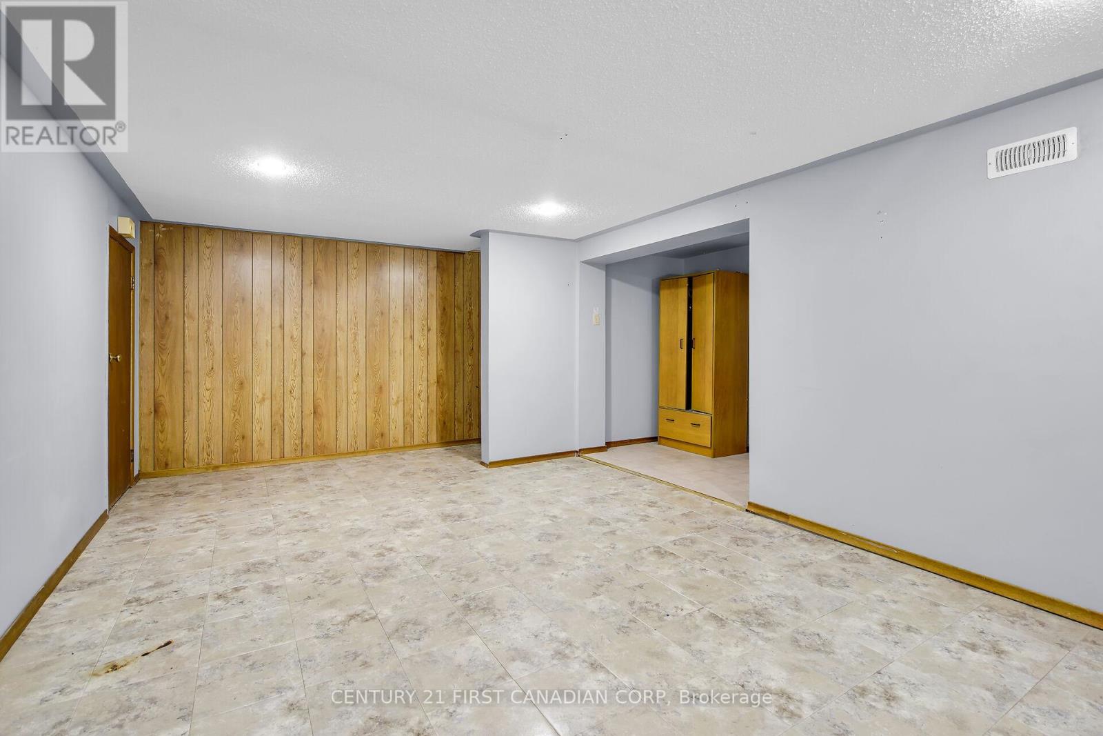 Photo 21 of 185 Taylor Street, London East ON