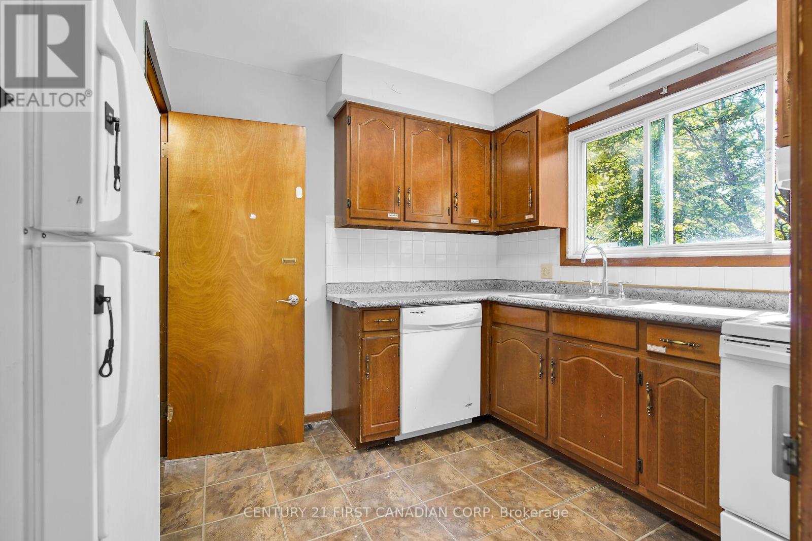 Photo 10 of 185 Taylor Street, London East ON